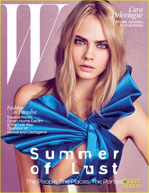 Cara Delevingne MELTS the internet with completely nude snap ☞ SUBSCRIBE More CELEBRITY NEWS : https://goo.gl/cR4jB4 The UK actress and model was seen comple...